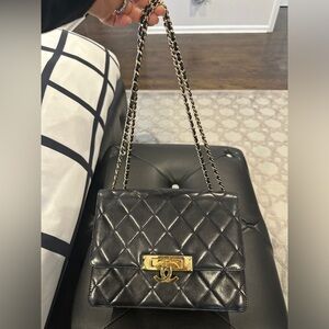 CHANEL LIMITED DESIGN LAMBSKIN BAG. EXCELLENT CONDITION W/ BOX, DUST BAG & PAPER